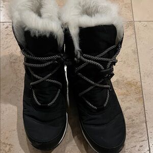 Sorel Women’s Black Winter Boots